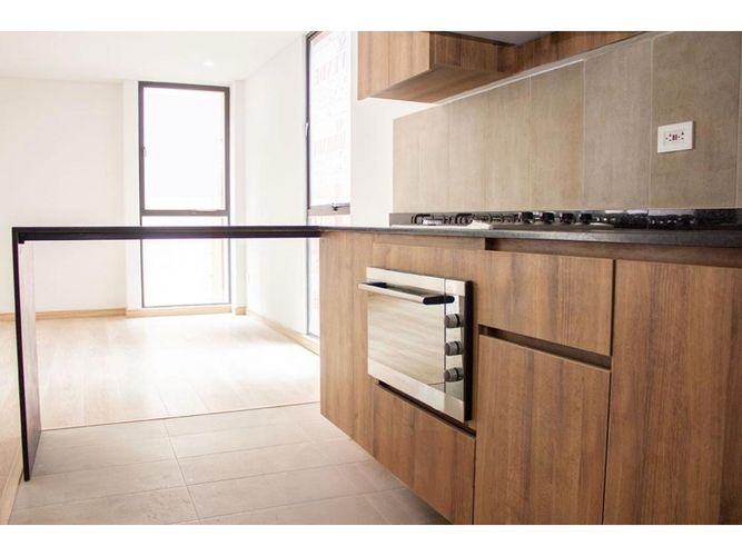 Apartaestudio en venta en La Candelaria, Bogotá, 37 m² · foto 6 de 13
