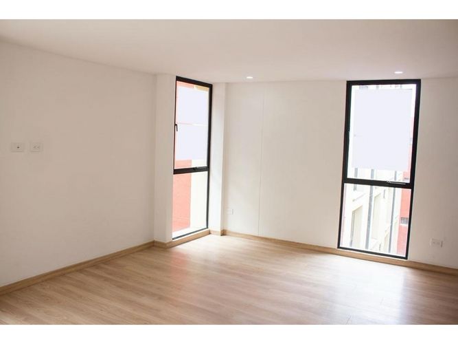 Apartaestudio en venta en La Candelaria, Bogotá, 37 m² · foto 7 de 13