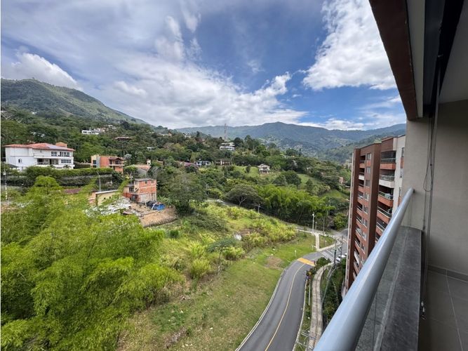 Apartaestudio en arriendo en Loma De Las Brujas, Medellín, 80 m² · foto 8 de 24