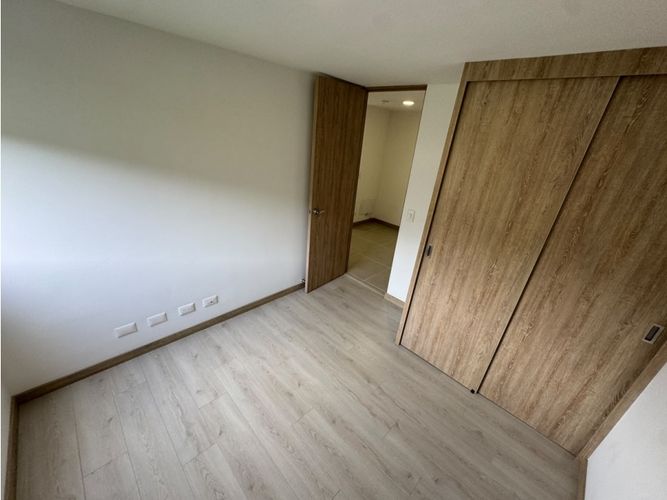 Apartaestudio en arriendo en Loma De Las Brujas, Medellín, 80 m² · foto 21 de 24