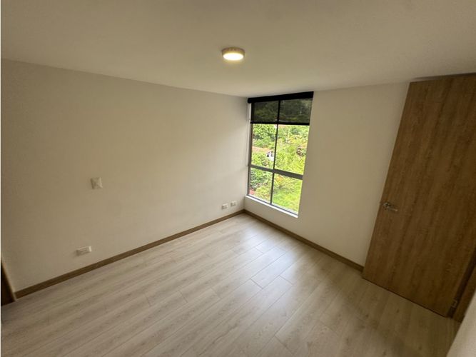 Apartaestudio en arriendo en Loma De Las Brujas, Medellín, 80 m² · foto 23 de 24