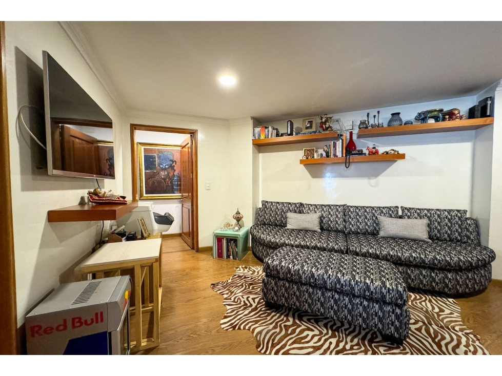Apartamento en venta en Los Rosales, Bogotá · foto 8 de 14