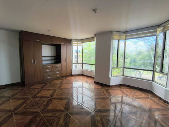 Apartamento de 3 alcobas en arriendo en Normandia, Bogotá, 75 m² · foto 2 de 22