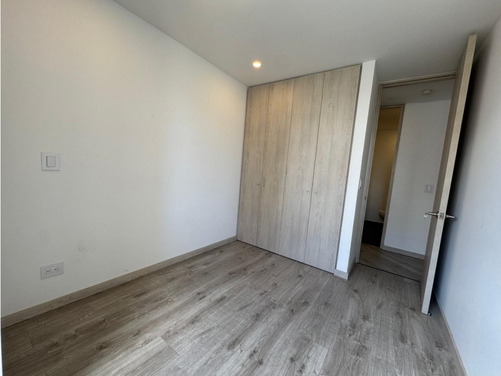 Apartamento en arriendo en El Poblado, Medellín · foto 6 de 13