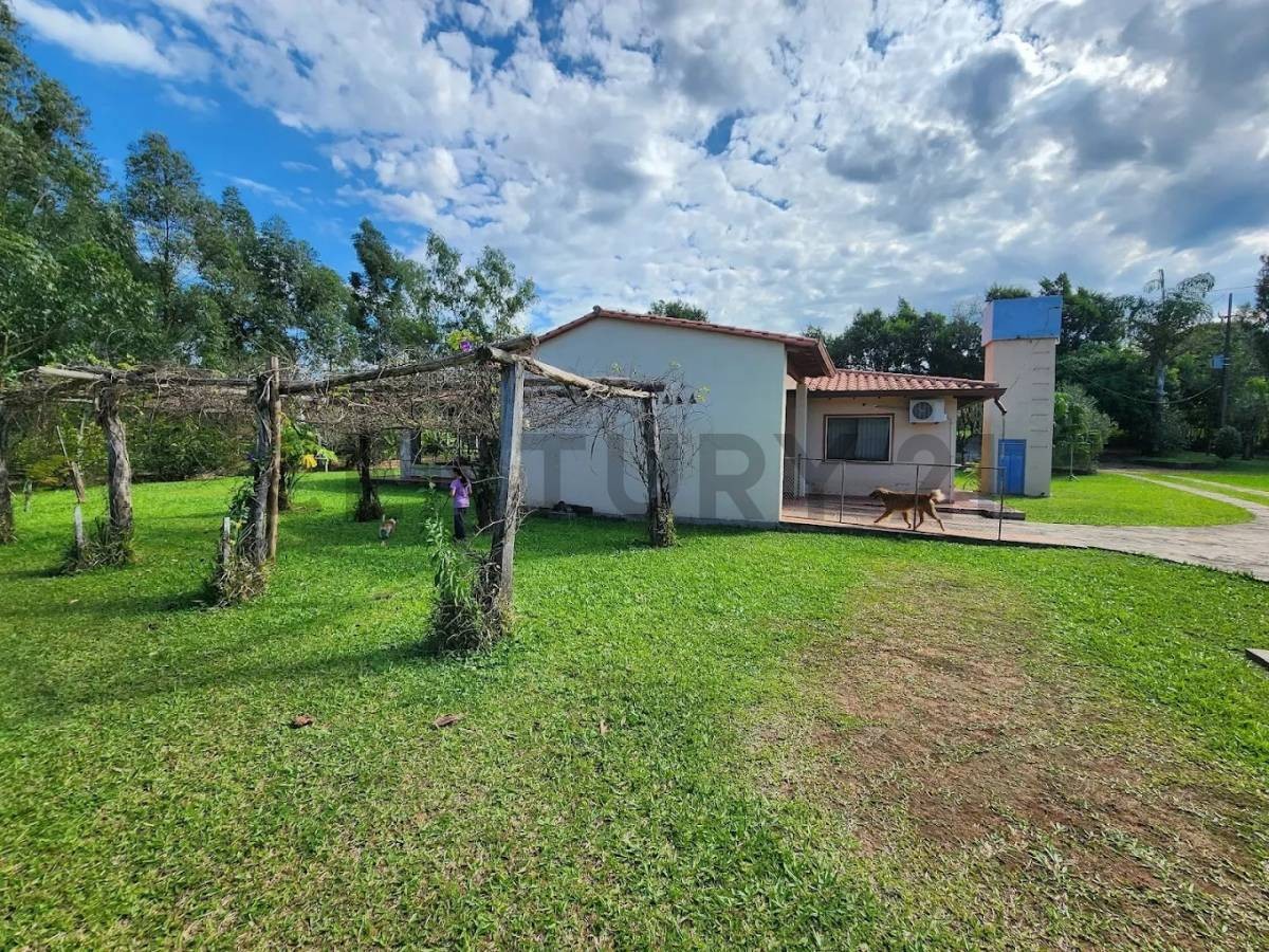 EN VENTA GRANJA EN CAACUPE SOBRE RUTA — foto 2