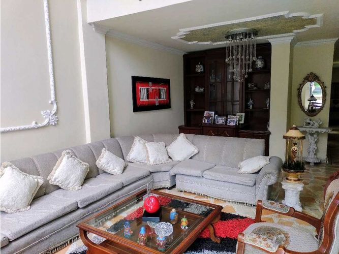 Casa de 6 alcobas en venta en El Ingenio, Medellín, 700 m² · foto 2 de 21