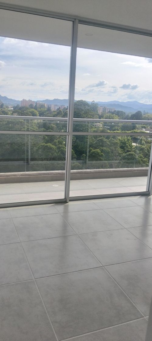 Apartamento de 3 alcobas en arriendo en Centro, Rionegro, 70 m² · foto 3 de 18