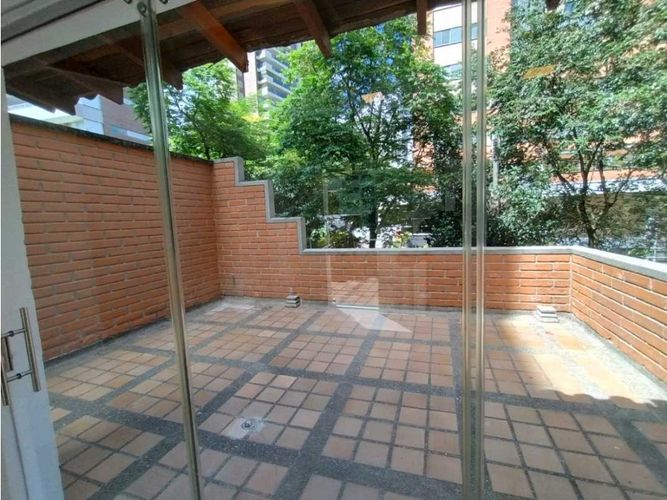 Apartamento de 3 alcobas en venta en La Florida, Medellín, 200 m² · foto 4 de 24