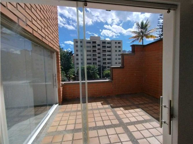 Apartamento de 3 alcobas en venta en La Florida, Medellín, 200 m² · foto 6 de 24