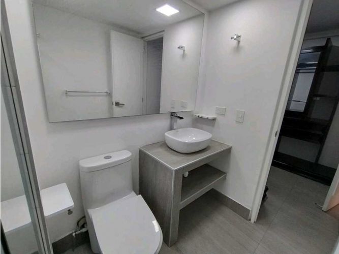 Apartamento de 3 alcobas en venta en La Florida, Medellín, 200 m² · foto 9 de 24