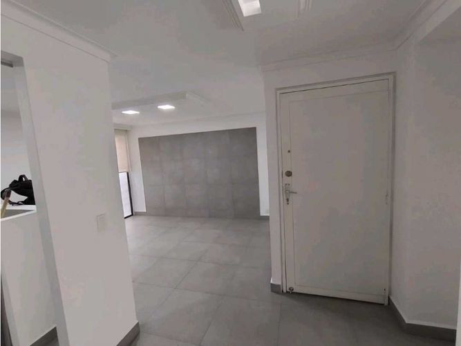 Apartamento de 3 alcobas en venta en La Florida, Medellín, 200 m² · foto 19 de 24