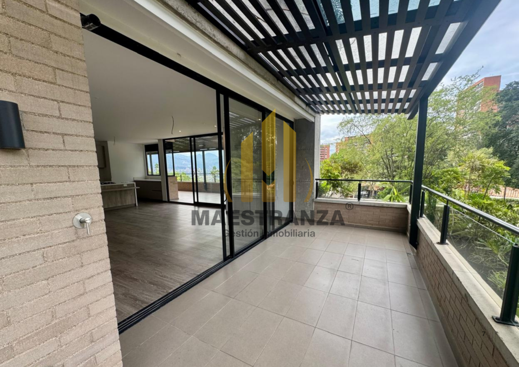 Apartamento en venta en El Poblado, Medellín · foto 3 de 17