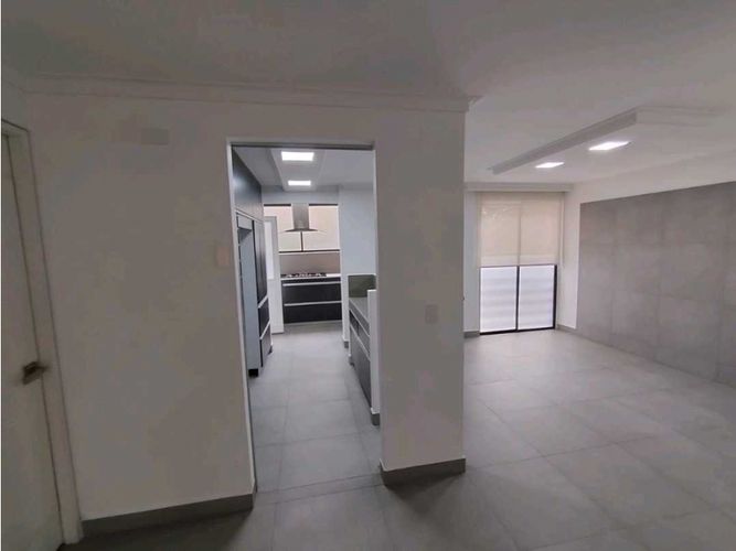 Apartamento de 3 alcobas en venta en La Florida, Medellín, 200 m² · foto 21 de 24