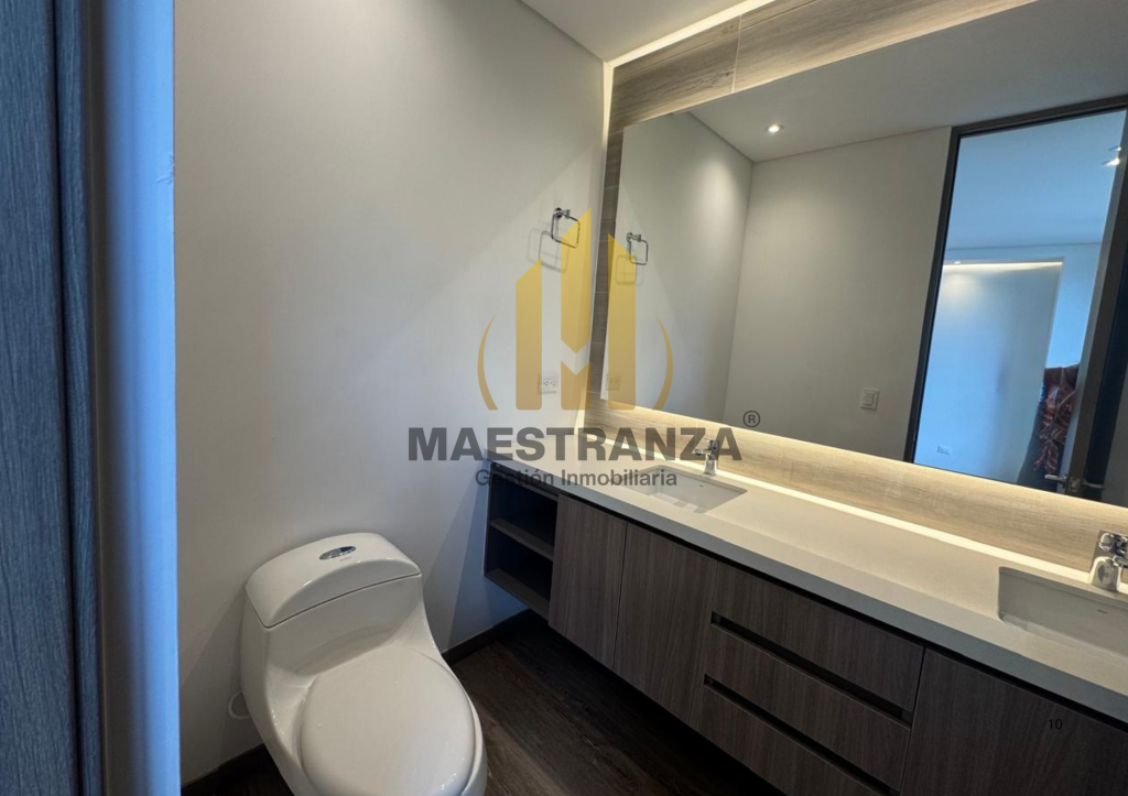 Apartamento en venta en El Poblado, Medellín · foto 6 de 17