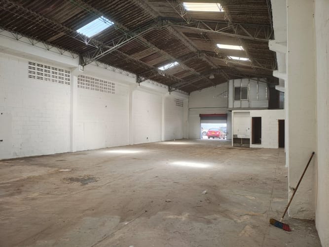 Bodega en arriendo en Colombia, Barranquilla, 350 m² · foto 6 de 12