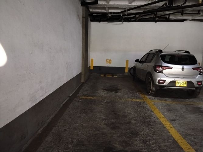 Apartamento de 3 alcobas en venta en Conquistadores, Medellín, 149 m² · foto 2 de 24