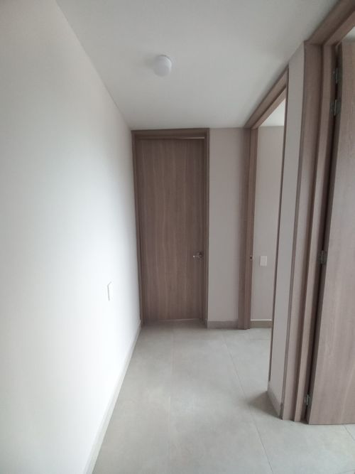 Apartamento de 3 alcobas en venta en Hacienda Santa Cruz, Ibagué, 94 m² · foto 8 de 24