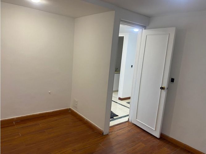 Apartamento en venta en Monaco, Bogotá · foto 3 de 7