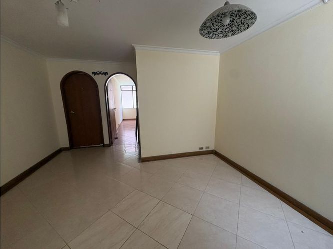 Apartamento de 3 alcobas en venta en Laureles, Medellín, 149 m² · foto 5 de 14