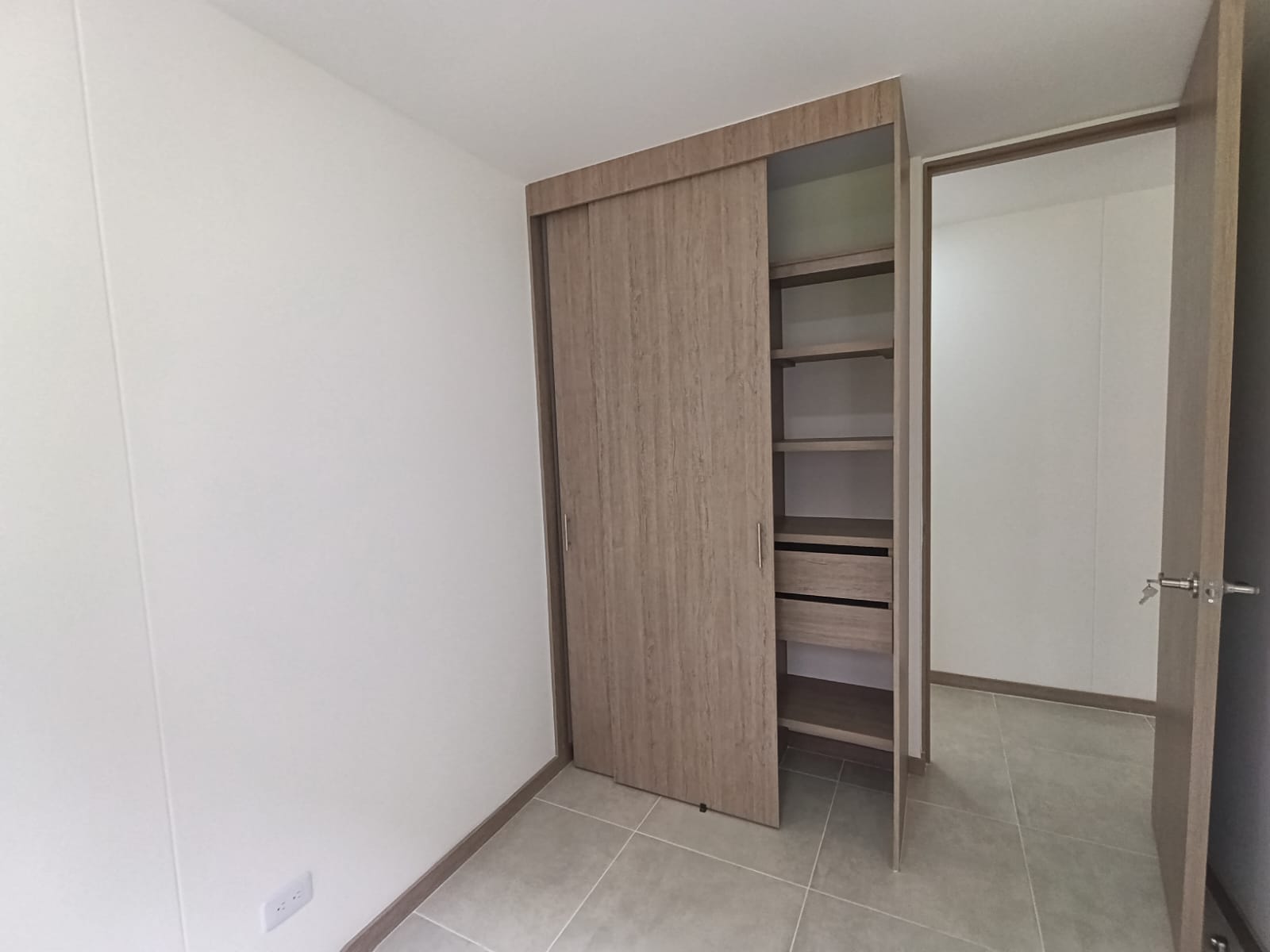 Apartamento en arriendo en La Ceja · foto 7 de 14