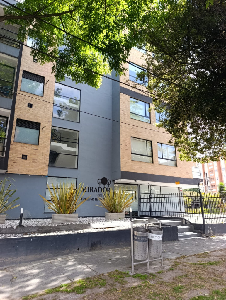 Apartamento en Arriendo en Cedritos, Bogotá
