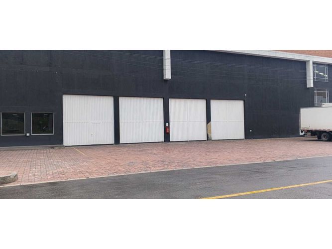 Bodega en arriendo en Tibito, Tocancipá, 2200 m² · foto 8 de 24