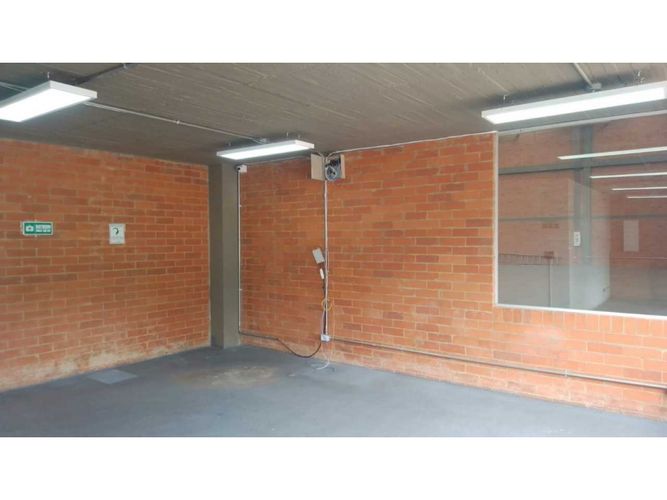 Bodega en arriendo en Tibito, Tocancipá, 2200 m² · foto 10 de 24