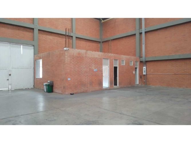 Bodega en arriendo en Tibito, Tocancipá, 2200 m² · foto 19 de 24
