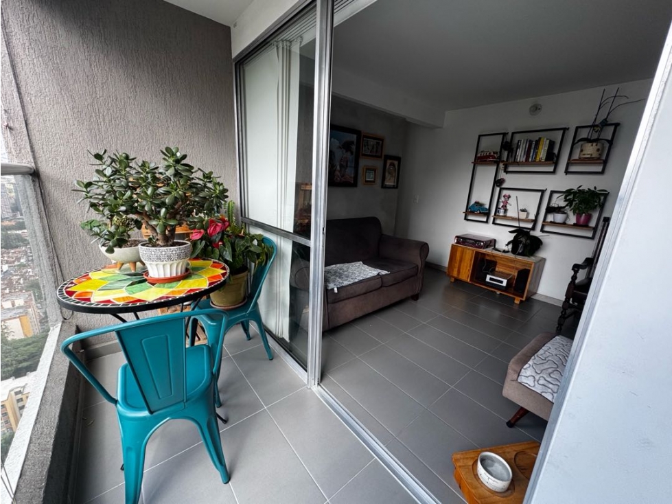 Apartamento en venta en Loma De Los Bernal, Medellín · foto 5 de 11
