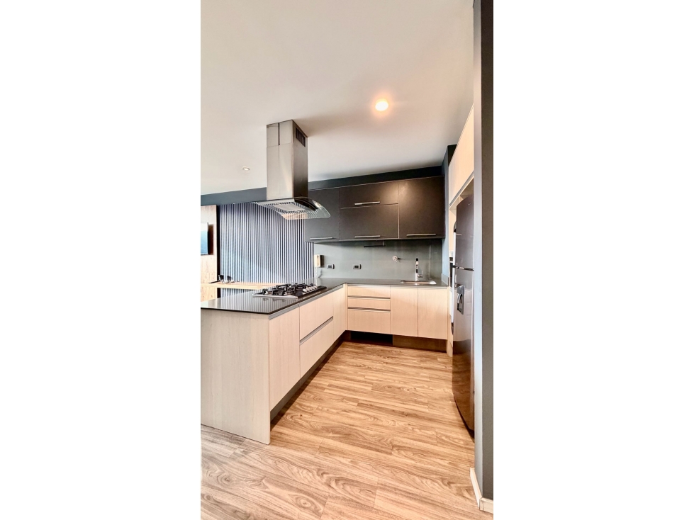Apartamento en venta en El Campestre, Medellín · foto 3 de 13