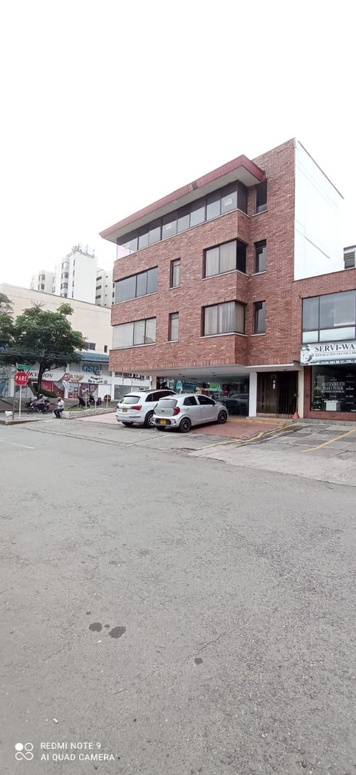 Oficina en arriendo en Versalles, Cali, 42 m² · foto 2 de 15