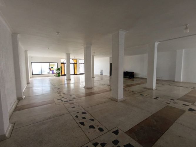 Local en arriendo en Prados Del Norte, Cali, 200 m² · foto 3 de 8