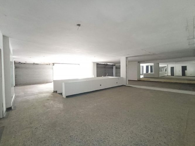 Local en arriendo en Normandia, Cali, 1000 m² · foto 12 de 15