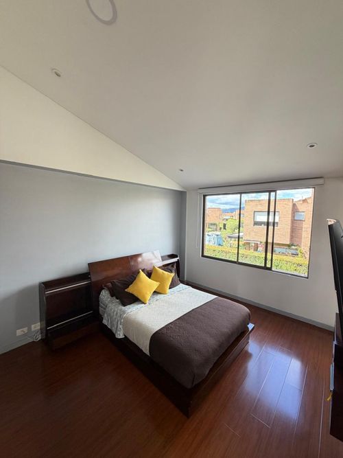 Casa de 3 alcobas en venta en Pueblo Viejo, Cota, 209 m² · foto 7 de 24