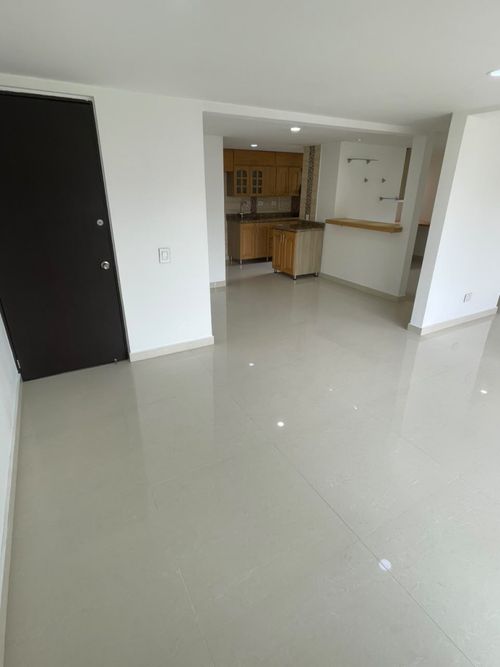 Apartamento de 2 alcobas en arriendo en Belén, Medellín, 86 m² · foto 7 de 24