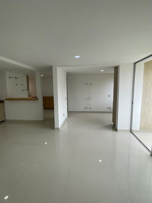 Apartamento de 2 alcobas en arriendo en Belén, Medellín, 86 m² · foto 8 de 24