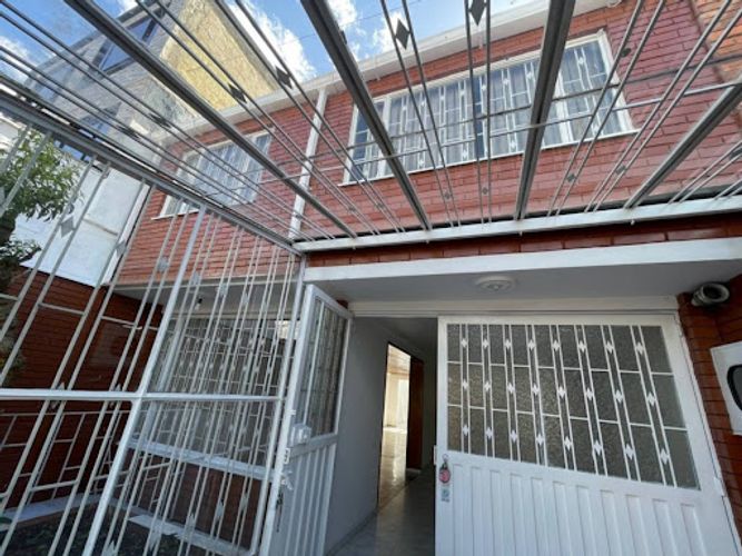 Casa en venta en La Serena, Bogotá · foto 2 de 24