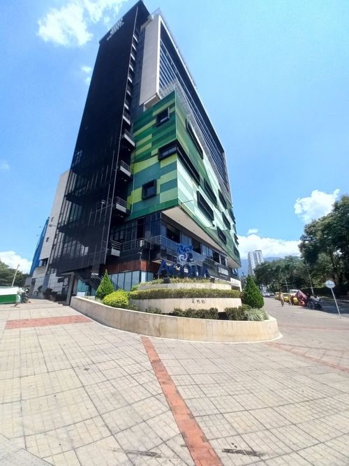 Local en venta en Jordan, Ibagué, 96 m² · foto 2 de 13