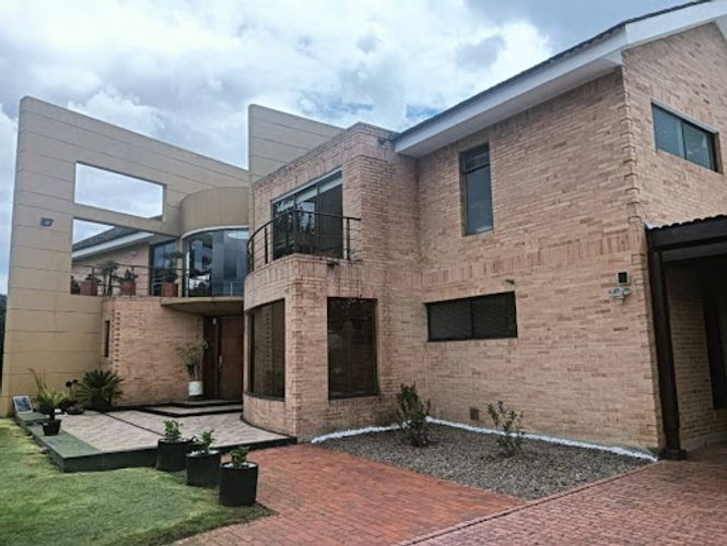 Casa de 4 alcobas en venta en San Simón, Bogotá, 425 m² · foto 13 de 20