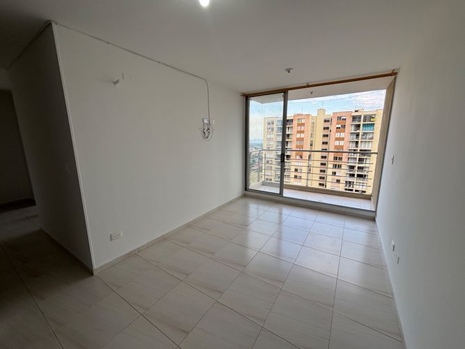 Apartamento de 3 alcobas en venta en Mirolindo, Ibagué, 61 m² · foto 2 de 14