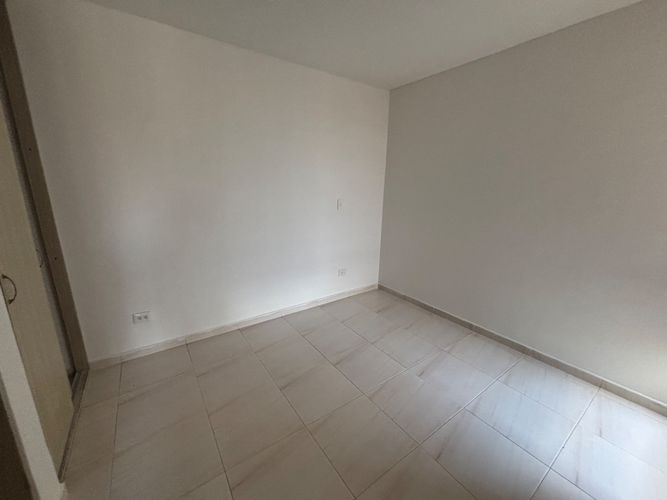 Apartamento de 3 alcobas en venta en Mirolindo, Ibagué, 61 m² · foto 9 de 14