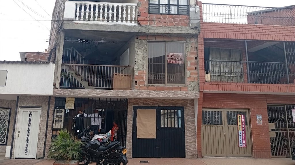 Studio for rent in Atanasio girardot, Cali
