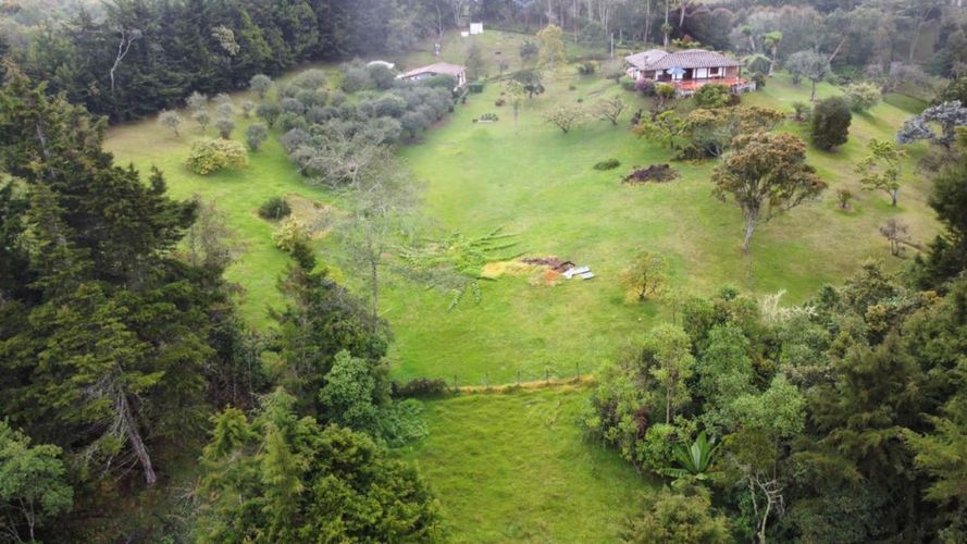 Finca en venta en Loma Del Chocho, Envigado, 260 m² · foto 7 de 24