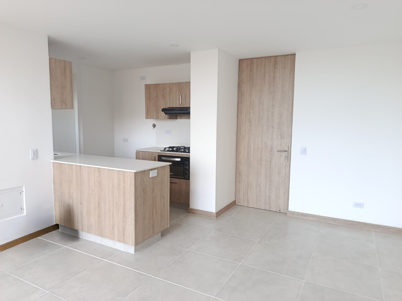 Apartamento en arriendo en Centro, Rionegro · foto 3 de 21