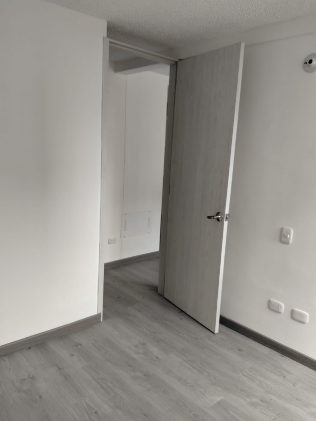 Apartamento en arriendo en Bosa Islandia, Bogotá · foto 4 de 11