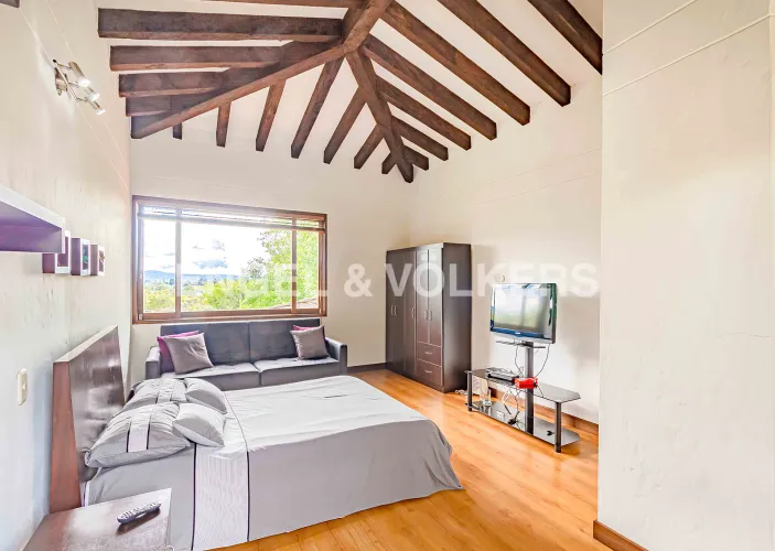 Casa de 4 alcobas en venta en Santa Ana, Rionegro, 450 m² · foto 15 de 19