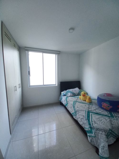 Apartamento de 3 alcobas en venta en Picaleña Y Mirolindo, Ibagué, 67 m² · foto 11 de 24