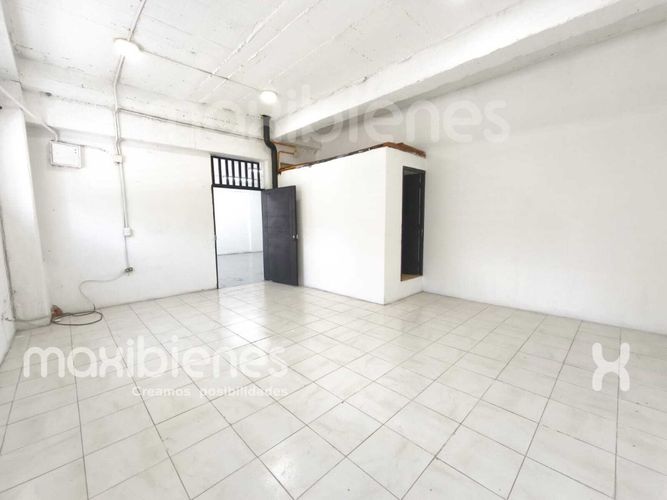 Bodega en arriendo en Los Colores, Medellín, 108 m² · foto 8 de 11