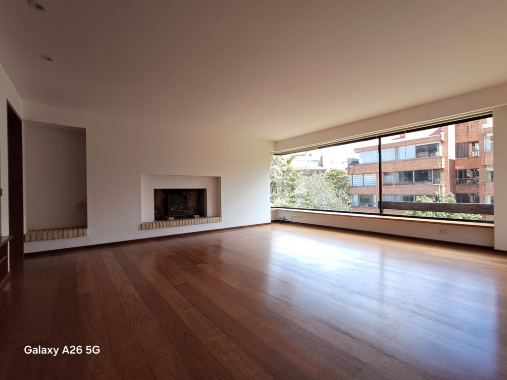 Apartamento en Arriendo en Chicó Reservado, Bogotá