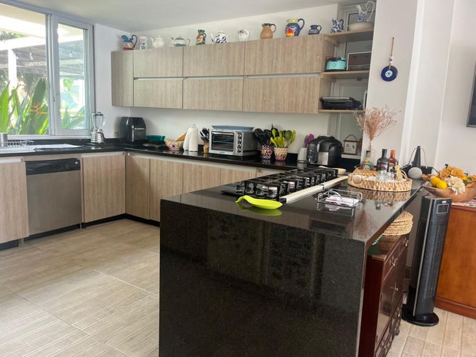 Casa de 5 alcobas en venta en Girardot, Girardot, 360 m² · foto 6 de 21